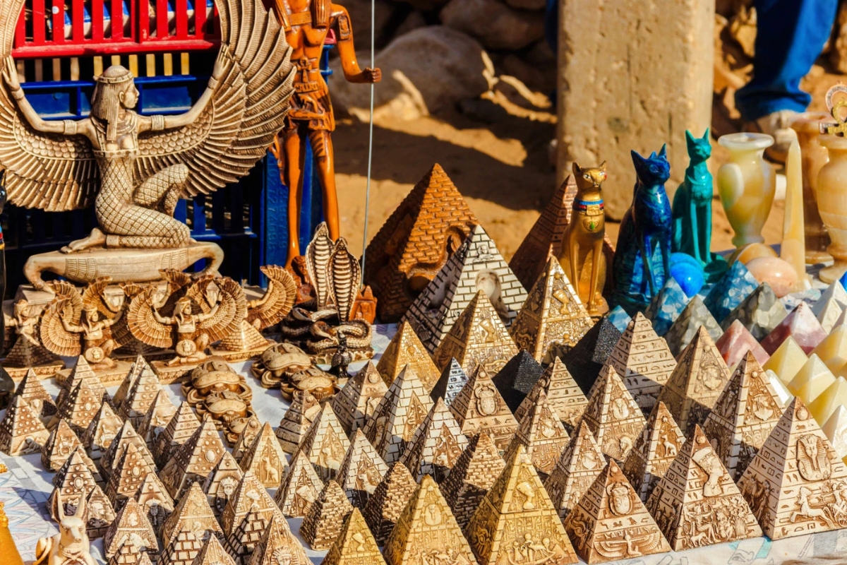 popular souvenirs from egypt 